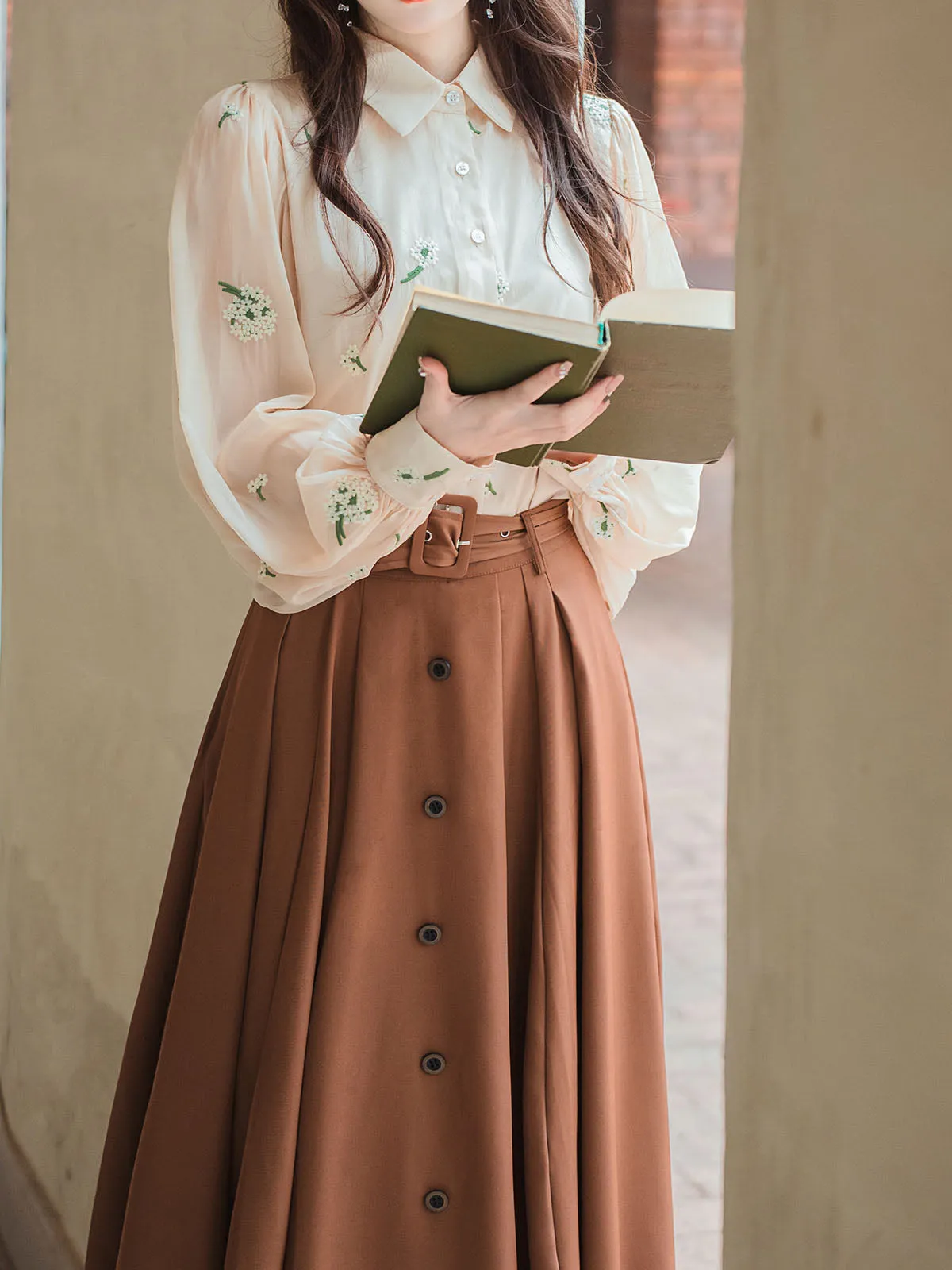 2PS 1950S White Flower Embroidered Long Sleeve Shirt And Brown Swing Skirt Suit