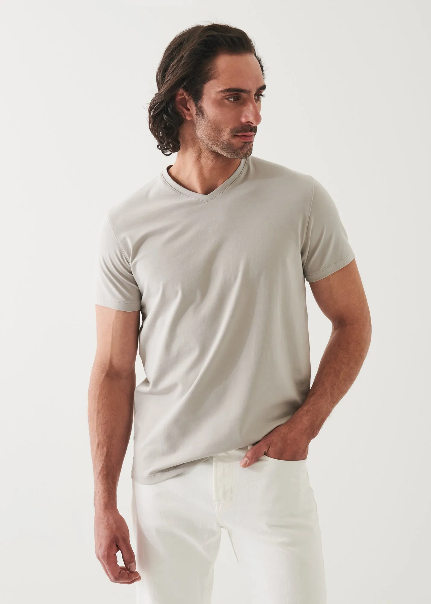 PIMA COTTON STRETCH V-NECK T-SHIRT