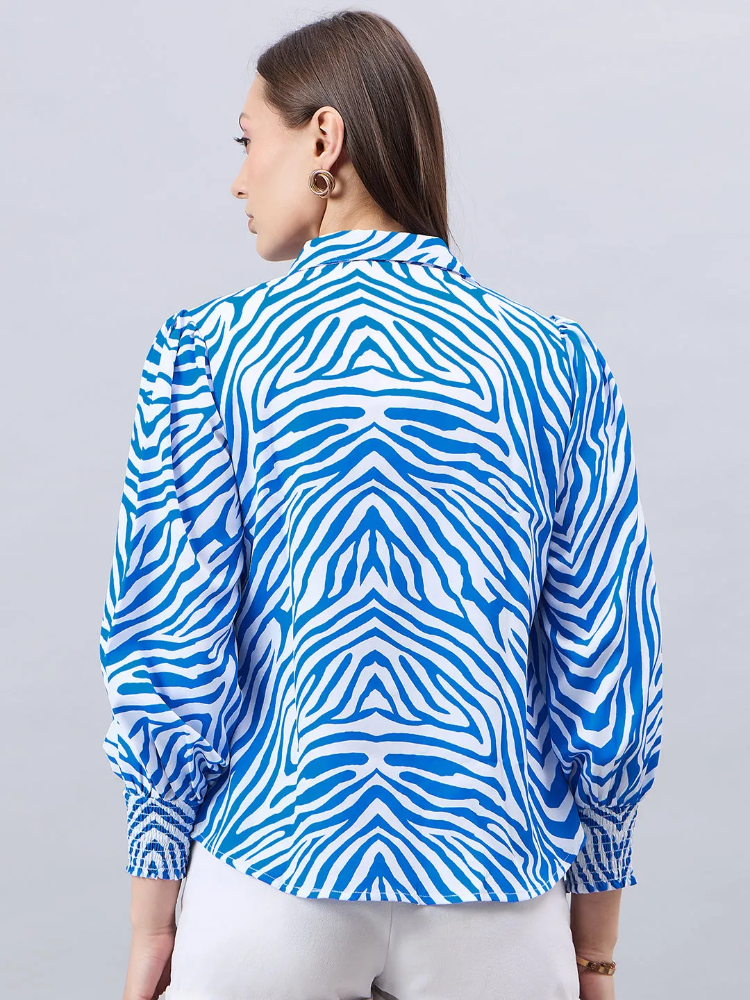 Style Quotient Women Blue And White Animal Printed Polyester Regular Fit Smart Casual Shirt