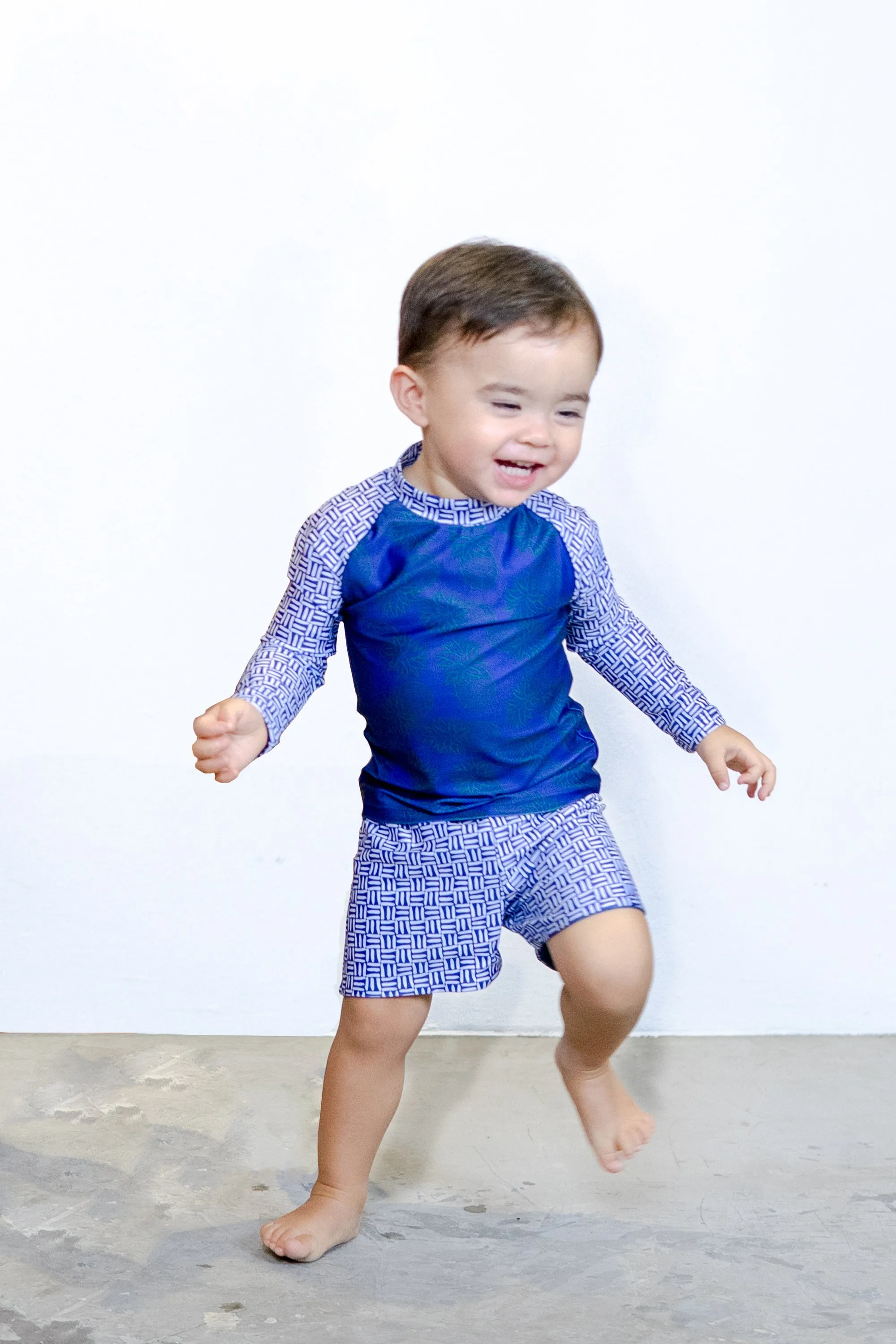 Waikiki Kids' Unisex Rash Guard