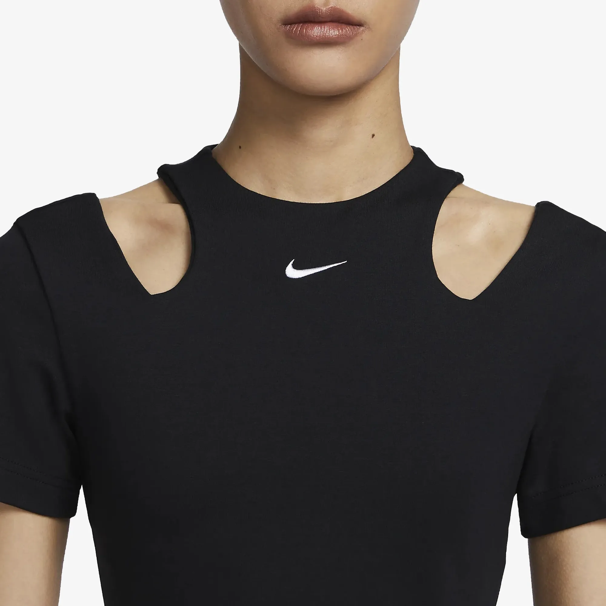 WMN'S SPORTSWEAR ESSENTIALS 'BLACK/WHITE'